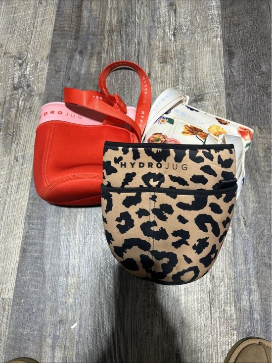 hydrojug Other - Hydro Jug Sleeve Bundle 3 Half gallon Size Leopard floral red pink